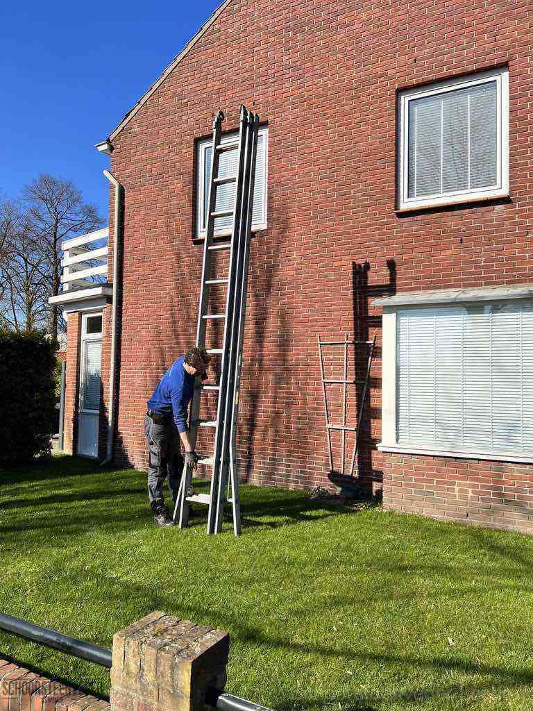 Lochem schoorsteenveger huis ladder